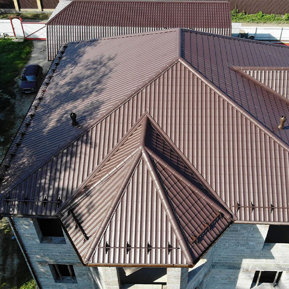 Монтаж сложной крыши и кровли в Полесске и Калининградской области